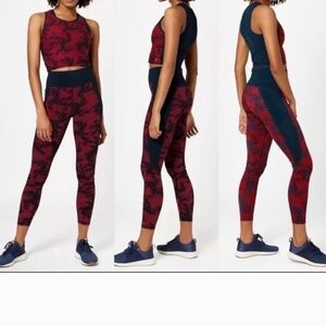 Sweaty Betty The Zero Gravity Legging Run Aubergine Pub Life Print Size XL
